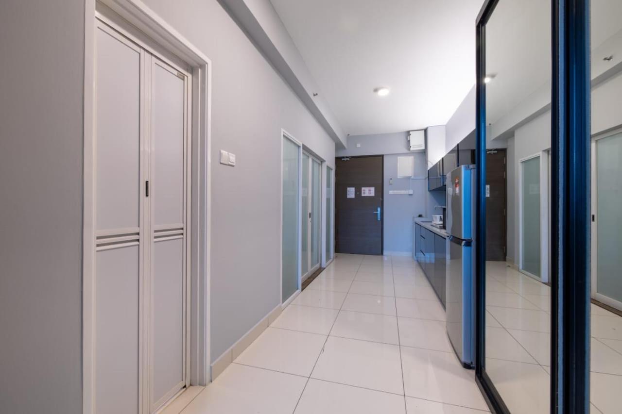Loft Pano Seaview Suite 2 Bedroom By The Only Bnb Jelutong Екстер'єр фото