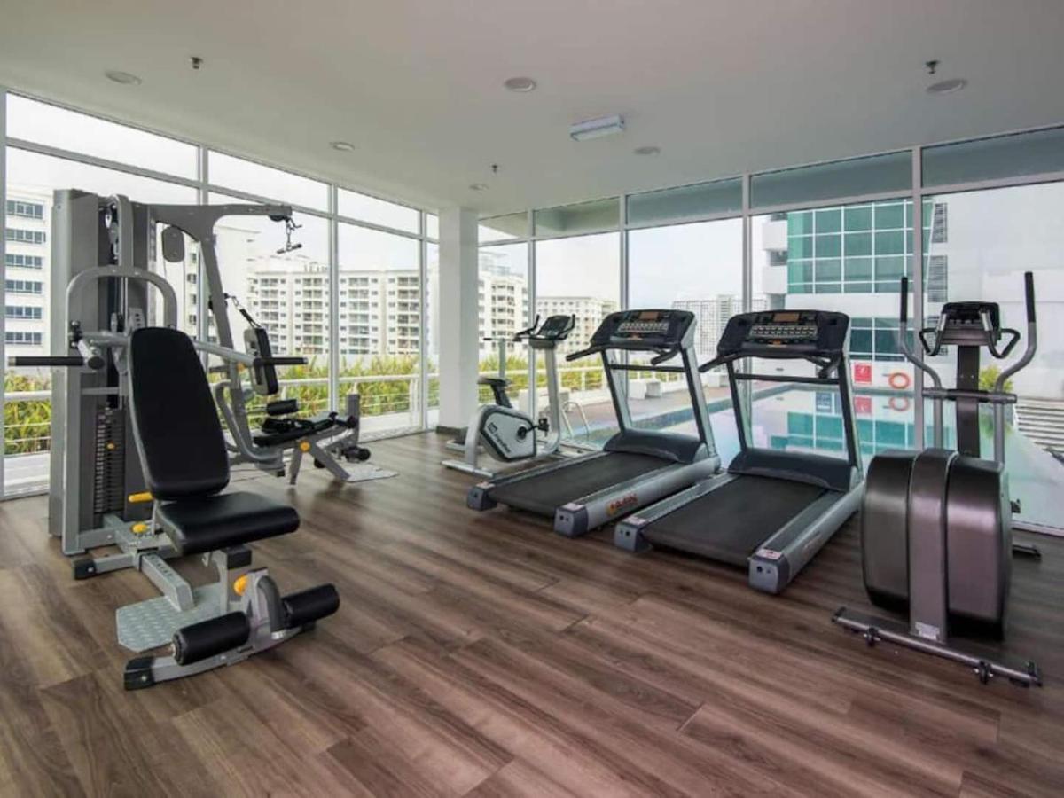 Loft Pano Seaview Suite 2 Bedroom By The Only Bnb Jelutong Екстер'єр фото
