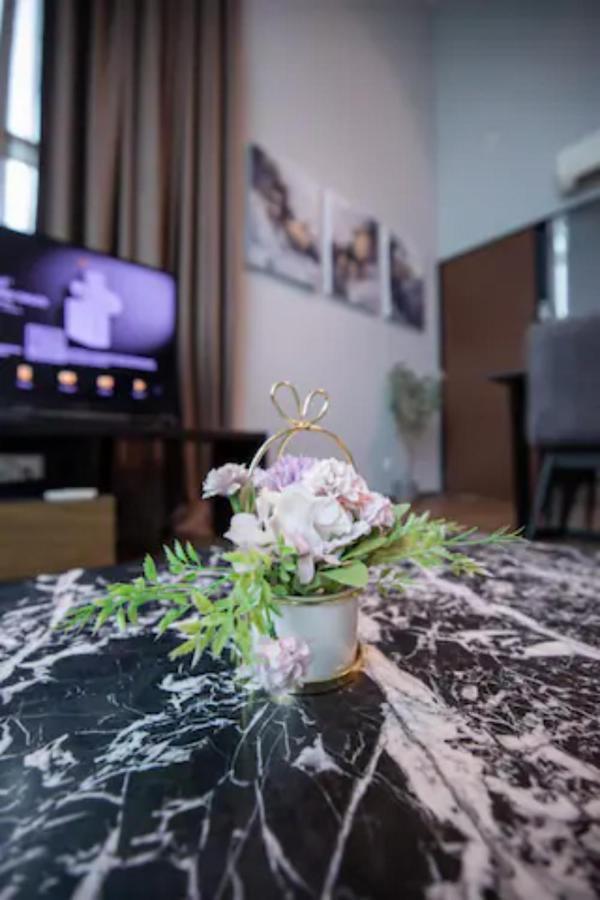 Loft Pano Seaview Suite 2 Bedroom By The Only Bnb Jelutong Екстер'єр фото